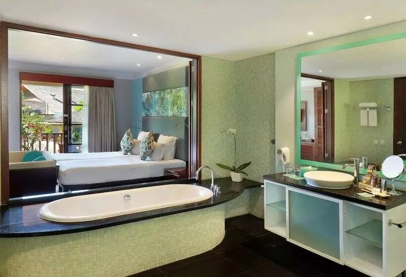 اتاق لوکس با بالکن, Novotel Bali Nusa Dua