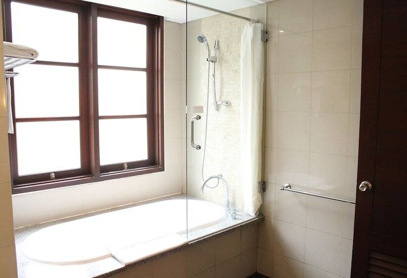 带阳台的豪华间, Novotel Bali Nusa Dua