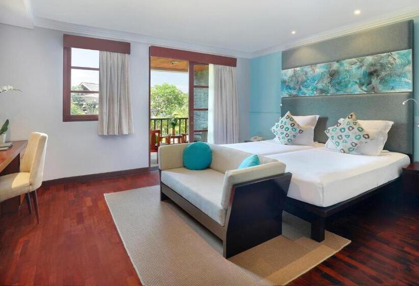 Номер Deluxe с Балконом, Novotel Bali Nusa Dua