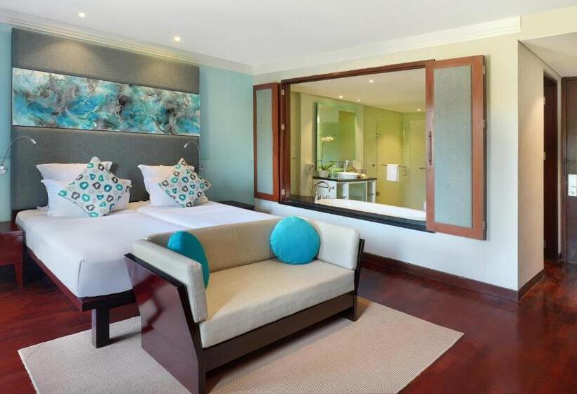 带观景的豪华间, Novotel Bali Nusa Dua