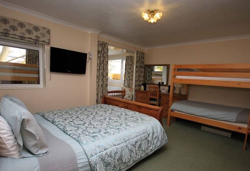 غرفة عائلية, Pine Lodge Guest House