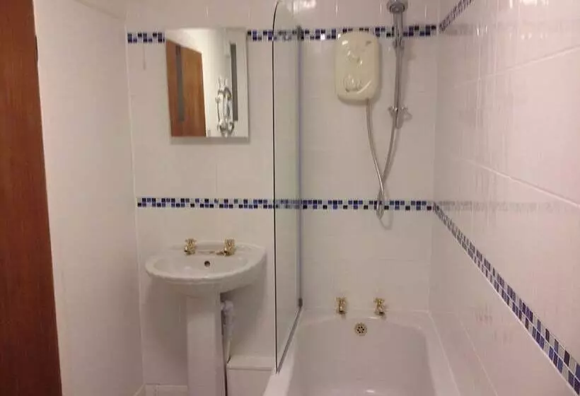 ファミリールーム, Pine Lodge Guest House