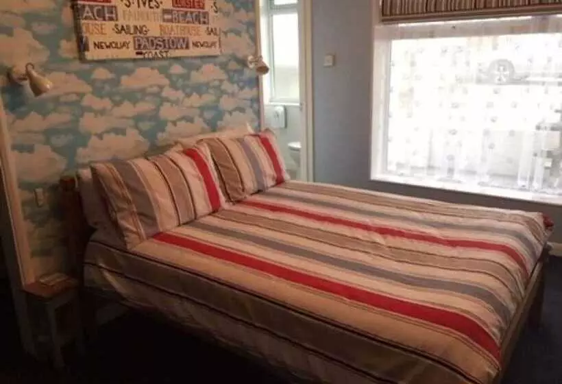 ファミリールーム, Pine Lodge Guest House