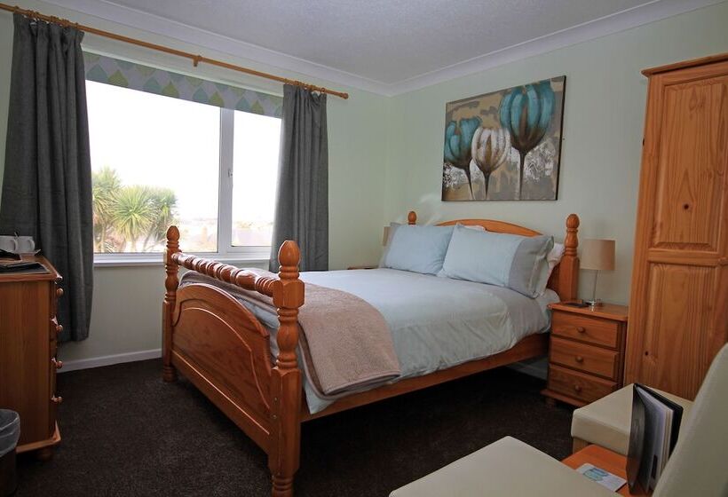 家庭间, Pine Lodge Guest House