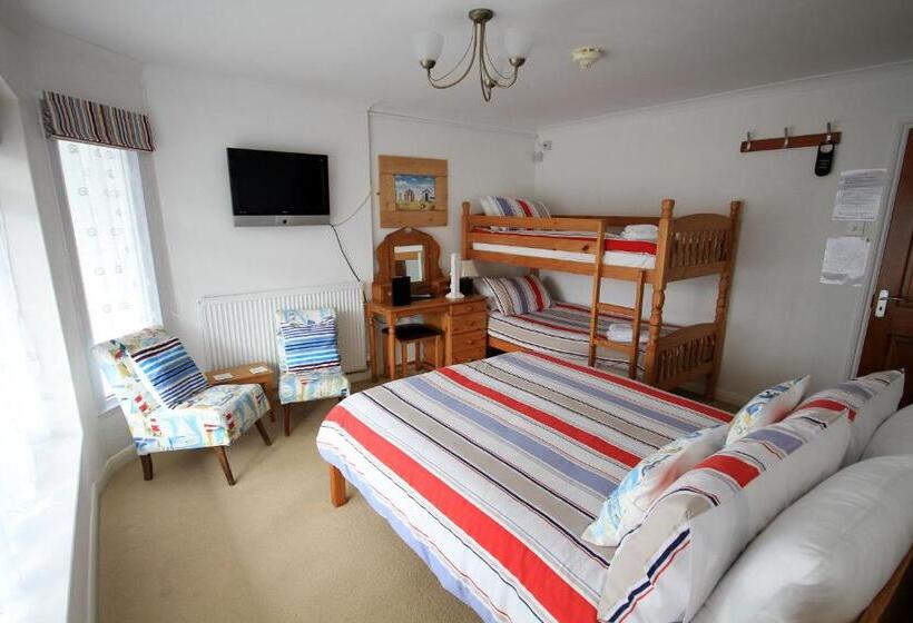 غرفة عائلية, Pine Lodge Guest House