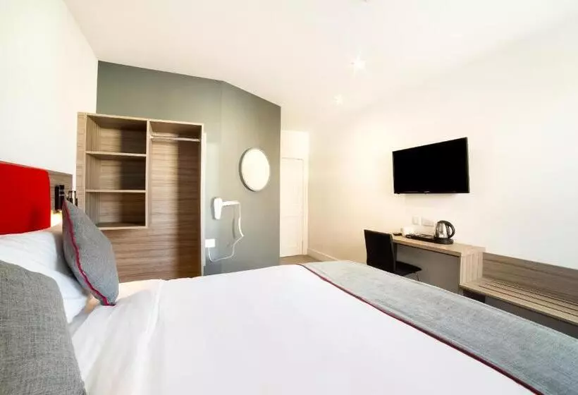 キングサイズベッドのデラックスルーム, The Connaught Hotel Wolverhampton