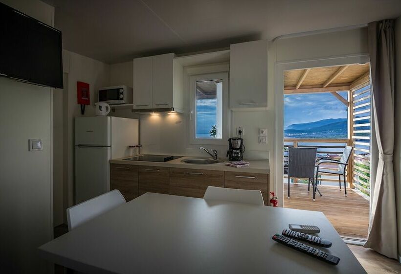 בית, 2 חדרי שינה, Mobile Homes Mediteran Campsite Klenovica