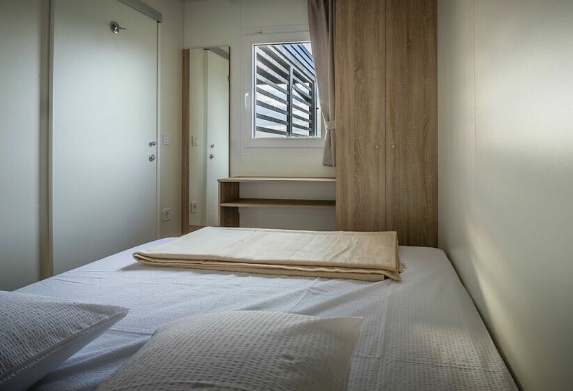 בית, 2 חדרי שינה, Mobile Homes Mediteran Campsite Klenovica