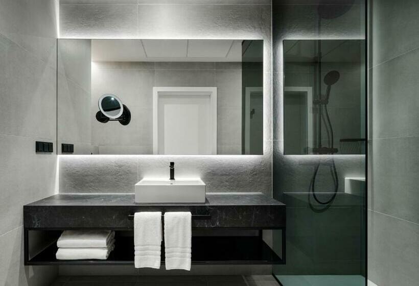Полулюкс, Mercure Krakow Fabryczna City