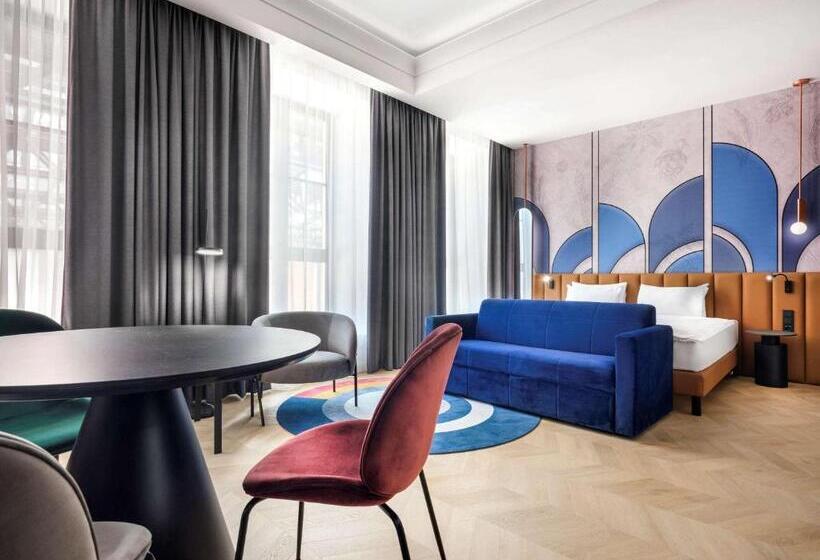 Полулюкс, Mercure Krakow Fabryczna City