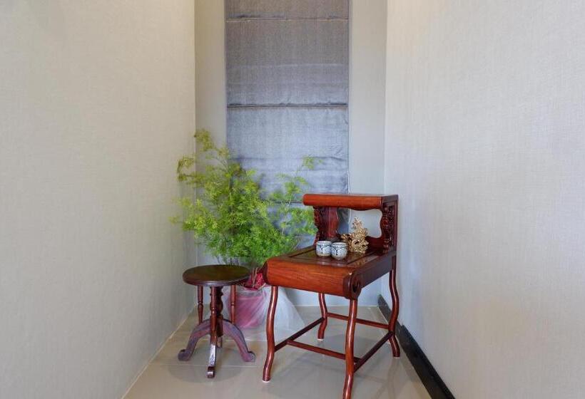 Номер Стандарт Вид на Сад, Ama Maesalong