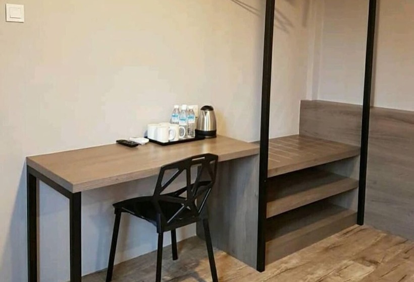 غرفة ديلوكس, See Foo