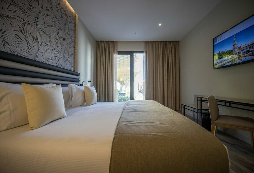 اتاق لوکس, Abba Sevilla