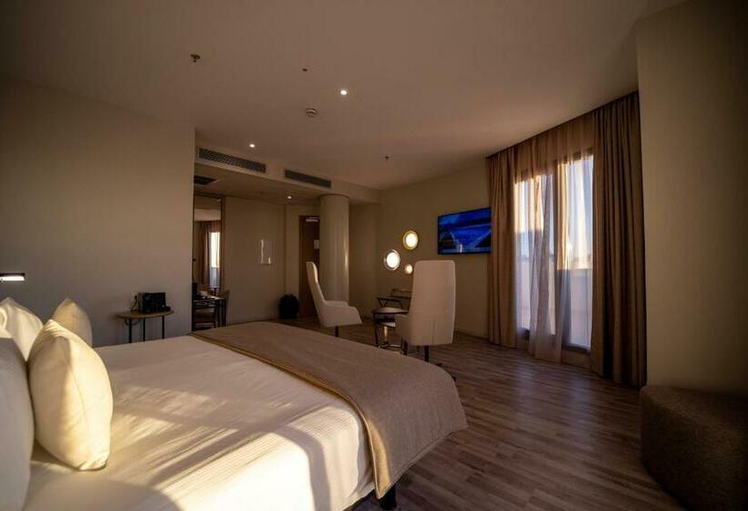 سوییت, Abba Sevilla