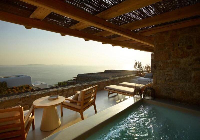 اتاق خانوادگی, Abba Sevilla