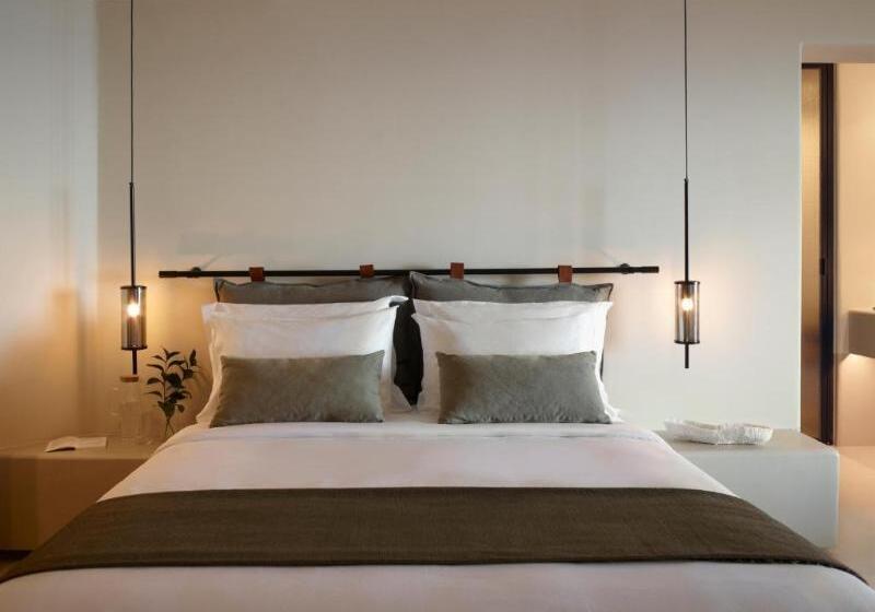 اتاق خانوادگی, Abba Sevilla