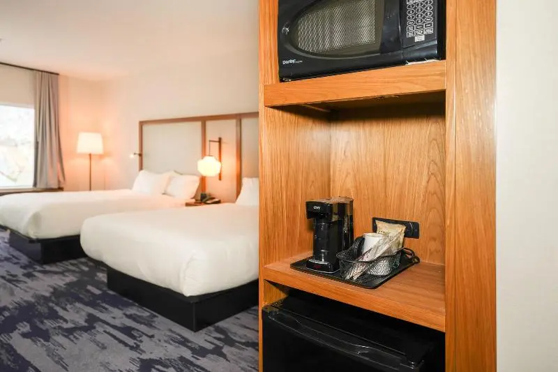 身障者適用キングサイズベッドルーム, Avid Hotels Millsboro Georgetown South, An Ihg