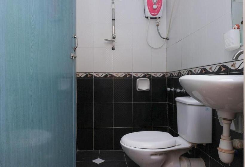 패밀리 스위트, Kay Inn