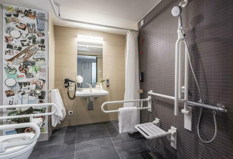 スーペリアールーム, Holiday Inn   The Niu, Brass Munich Olympiapark, An Ihg