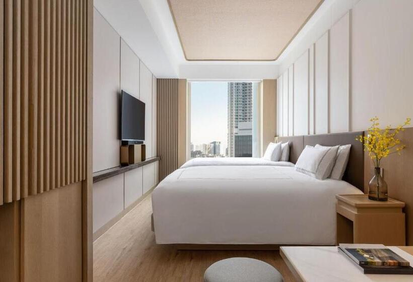 اتاق لوکس خانوادگی, The Silveri Hong Kong Mgallery