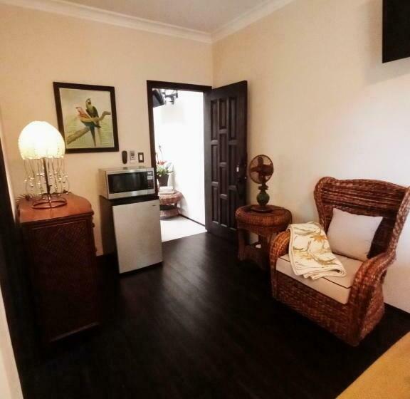 Deluxe Szoba, The Pilot House