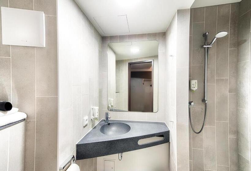 Номер Стандарт Трехместный, B&b Hotel Emden