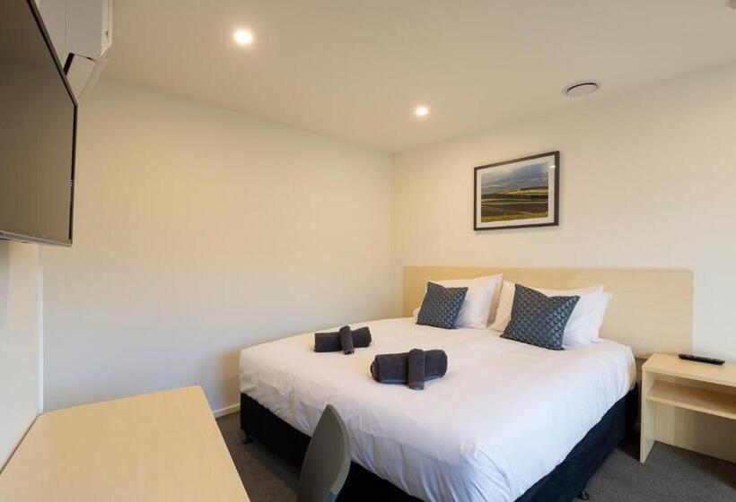 استودیوی لوکس, Harvest Park Studios Workers Accommodation