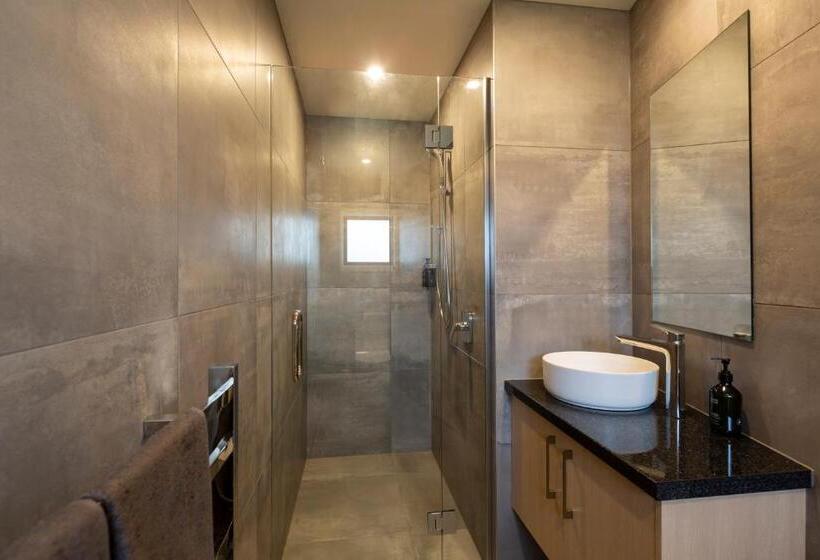 استودیوی سوپریور, Harvest Park Studios Workers Accommodation