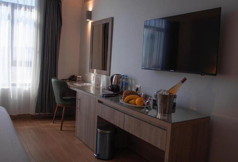 اتاق لوکس با چشمانداز دریا, Baity Boutique