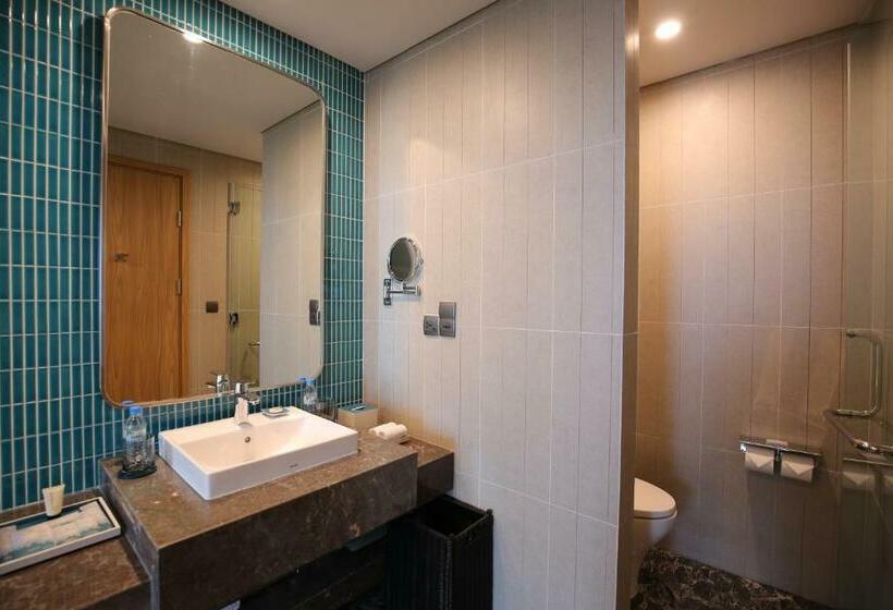 اتاق لوکس با بالکن, Flc City Hotel Beach Quy Nhon