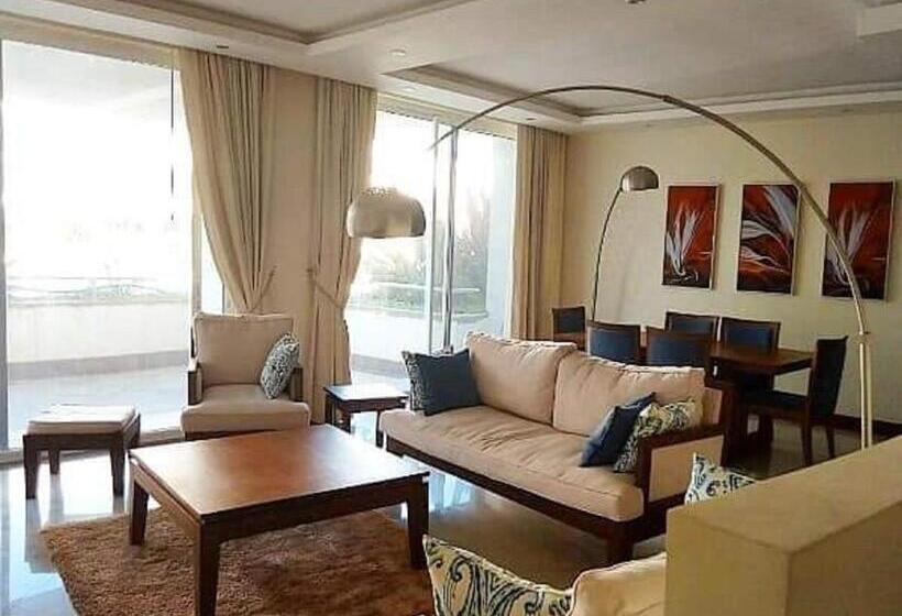 סוויטה נשיאותית, Kilua Beach Resort