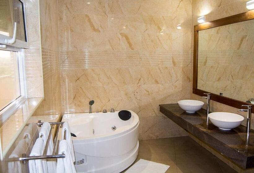 דירת שלושה חדרים, Kilua Beach Resort