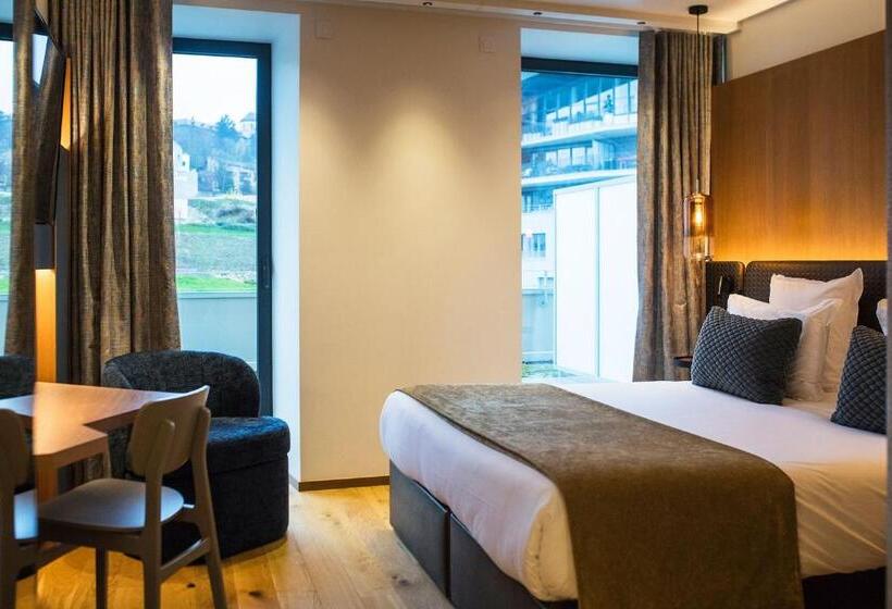 高级大房间, Le Pelican