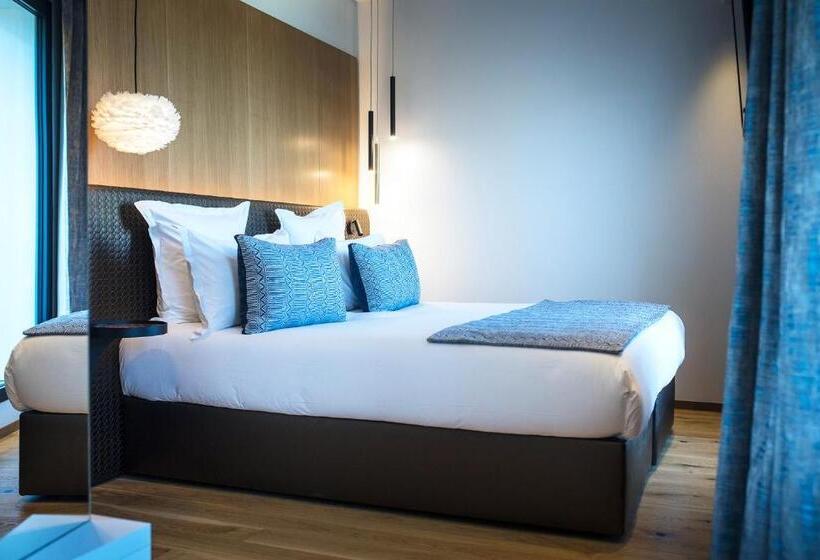 带露台的套间, Le Pelican