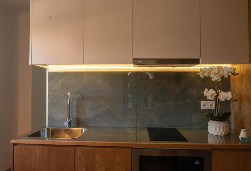 إستوديو قياسى, Montesinho Eco Resort