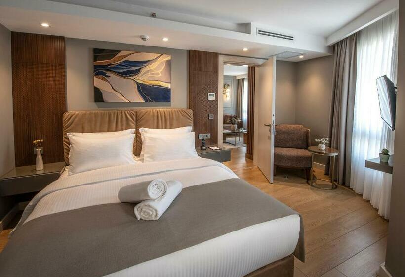 デラックススイート, Valente Suites&