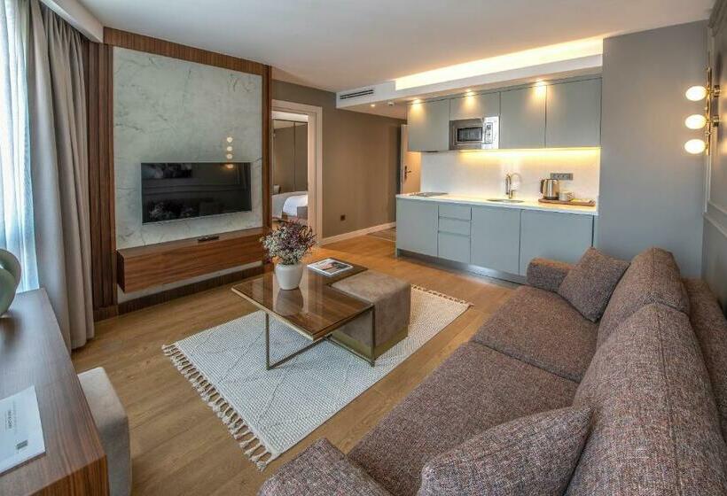 デラックススイート, Valente Suites&