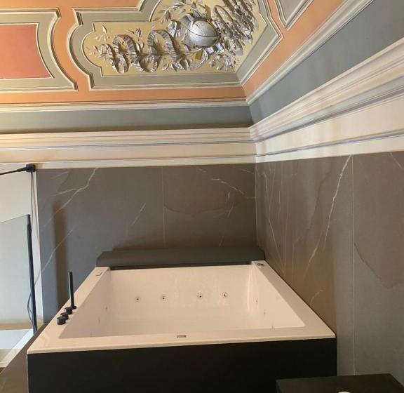 اتاق استاندارد با تخت بزرگ, Duomo Housing Catania Le Suites