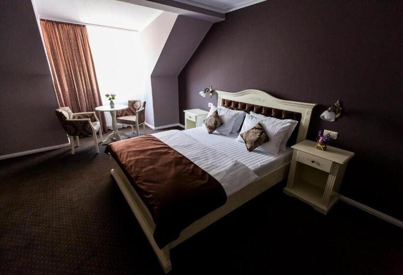 スタンダードルーム, Royal Inn Busteni Adults Only