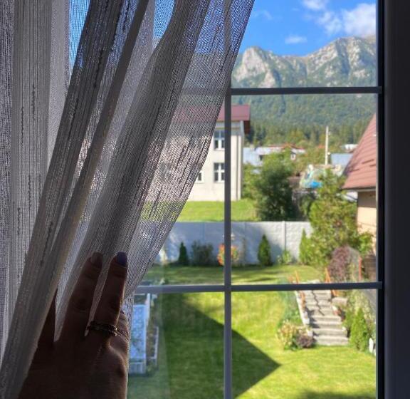 １ベッドルームのデラックスアパートメント, Royal Inn Busteni Adults Only