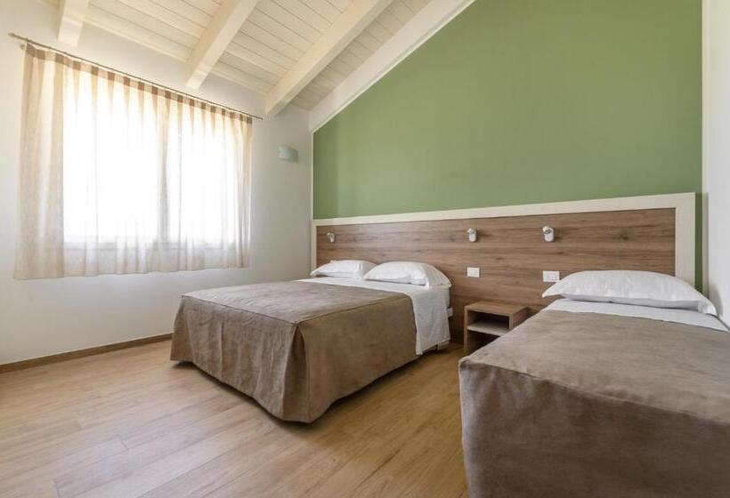 اتاق استاندارد سه نفره, Terra Fina