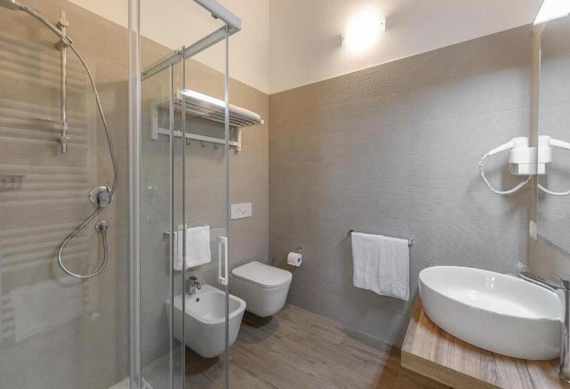 اتاق استاندارد چهار تخته, Terra Fina