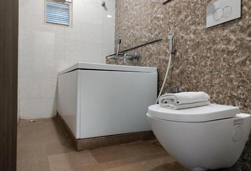 Люкс, Sambhabana Hotel & Suites