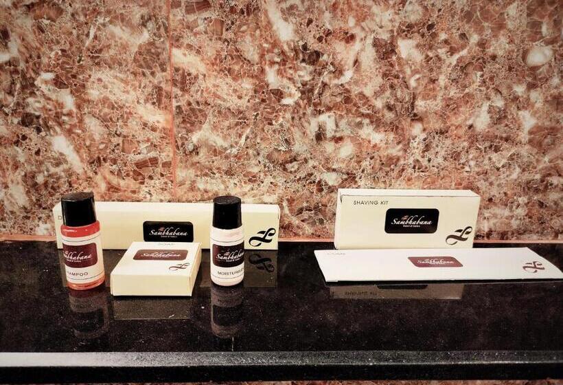 Номер Deluxe с Балконом, Sambhabana Hotel & Suites