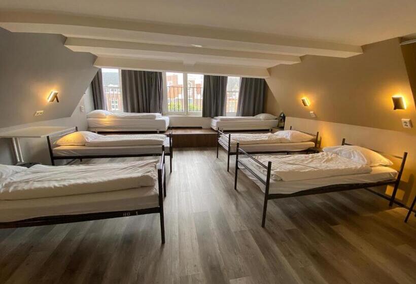 تختخواب در اتاق مشترک, Xplore Hostel Amsterdam