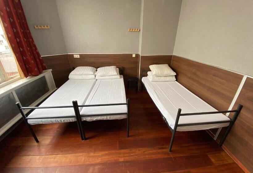 اتاق استاندارد سه نفره, Xplore Hostel Amsterdam