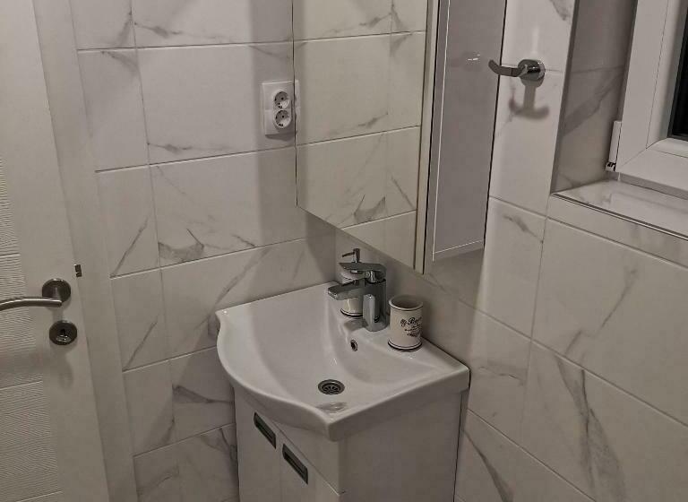 スタンダードルーム, Apartment 67 Bajina Basta