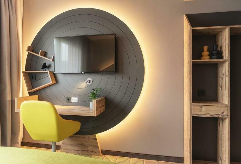 Номер Стандарт, Holiday Inn   The Niu, Mill Cologne Mülheim, An Ihg