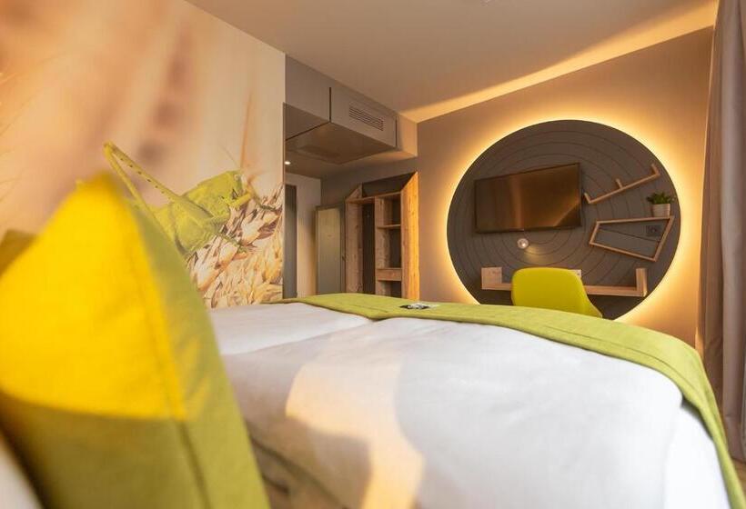 Номер Superior, Holiday Inn   The Niu, Mill Cologne Mülheim, An Ihg