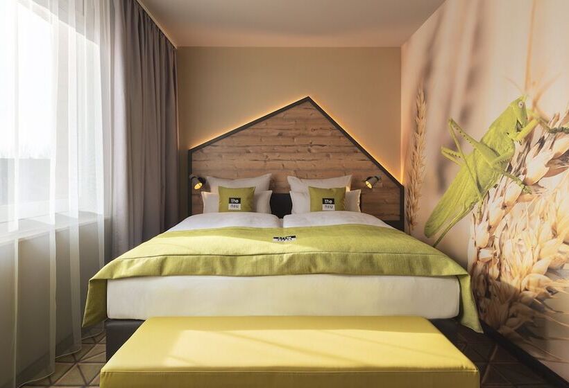 Номер Deluxe, Holiday Inn   The Niu, Mill Cologne Mülheim, An Ihg